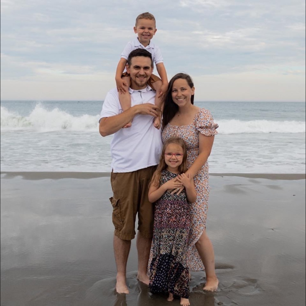 Meet your Posher, Lexi! God loving wife & mama to three beauties! - Picture 5 of 8